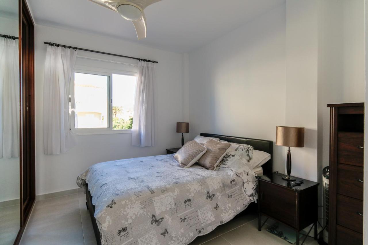 Golf View Apartment - Stunning Ocean View Golf Del Sur ซานมิเกลเดียโบนา ภายนอก รูปภาพ
